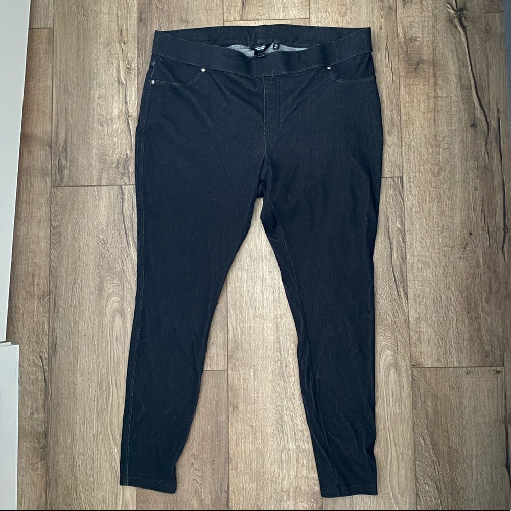 Simply Vera Vera Wang Black Pull-On Ponte Leggings